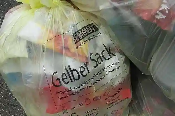 Gelber Müllsack